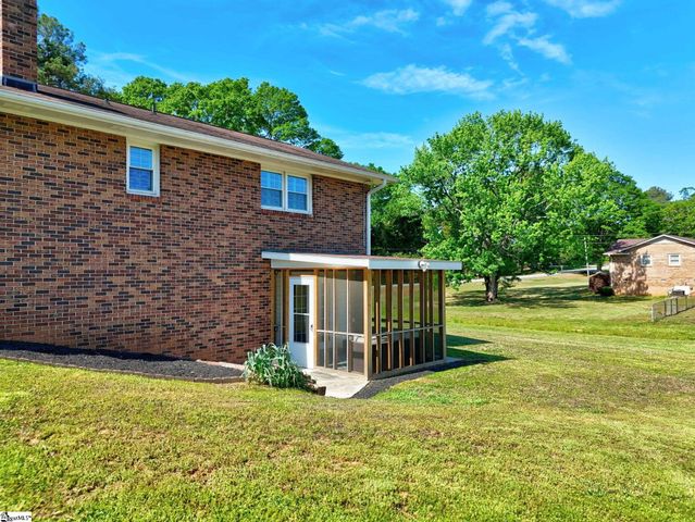 105 Lowry Road, Anderson, SC 29621