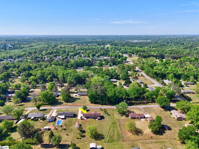 105 Lowry Road, Anderson, SC 29621