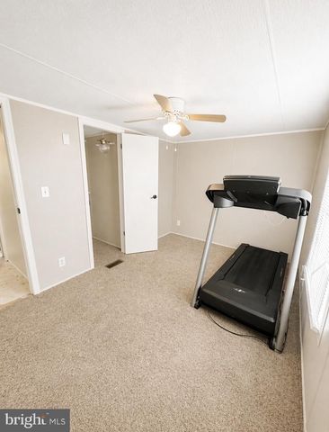 352 WESTWOOD DR, York, PA 17404