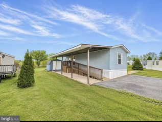 352 WESTWOOD DR, York, PA 17404
