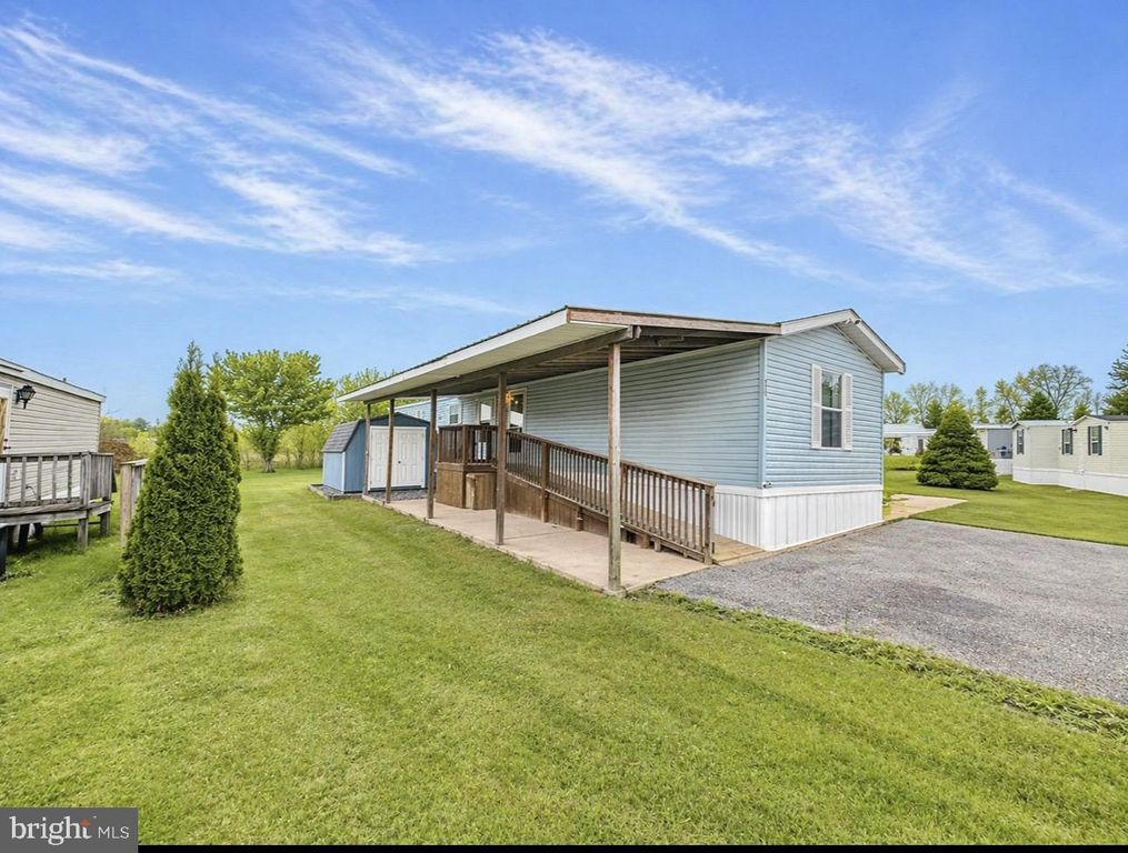 352 WESTWOOD DR, York, PA 17404