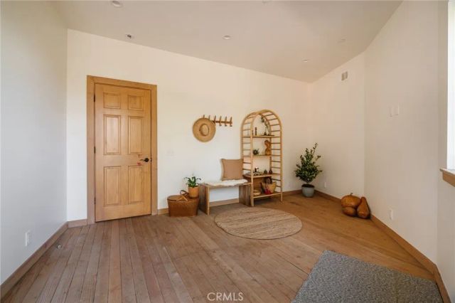 721 Chillon Drive, Crestline, CA 92325