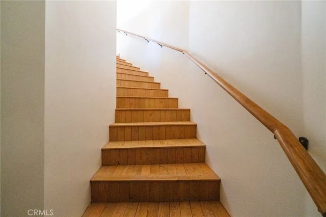 721 Chillon Drive, Crestline, CA 92325