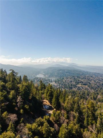 721 Chillon Drive, Crestline, CA 92325