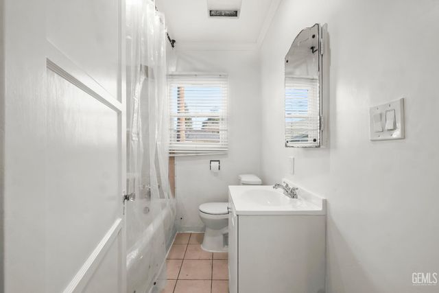 416 Beech Street, Bakersfield, CA 93304