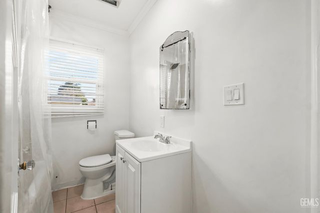 416 Beech Street, Bakersfield, CA 93304