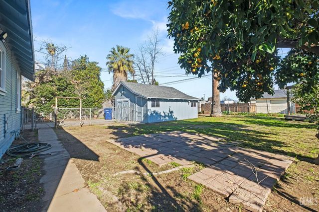416 Beech Street, Bakersfield, CA 93304