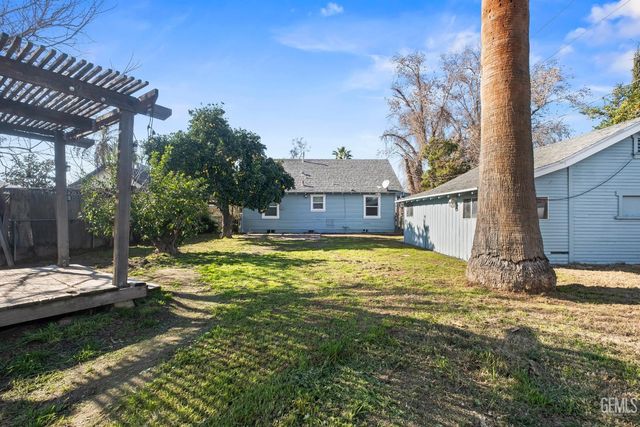 416 Beech Street, Bakersfield, CA 93304
