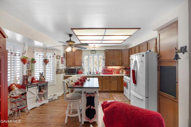 1049 Cloverdale Court, Rosamond, CA 93560