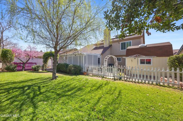 1049 Cloverdale Court, Rosamond, CA 93560