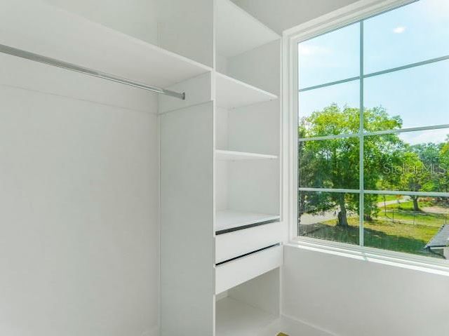 38 S POLLARD STREET, Oakland, FL 34760