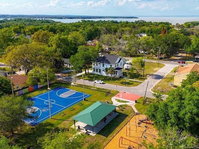 38 S POLLARD STREET, Oakland, FL 34760