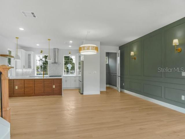 38 S POLLARD STREET, Oakland, FL 34760