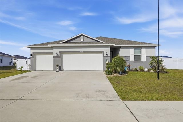 2201 GLADIOLUS LN LANE, Mascotte, FL 34753
