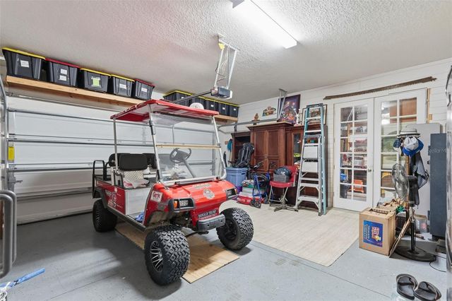 2201 GLADIOLUS LN LANE, Mascotte, FL 34753