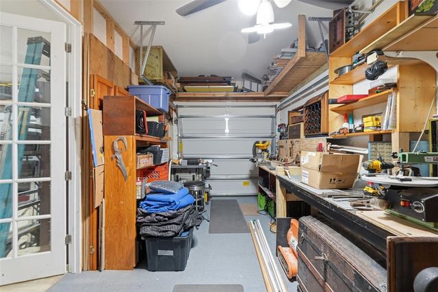 2201 GLADIOLUS LN LANE, Mascotte, FL 34753