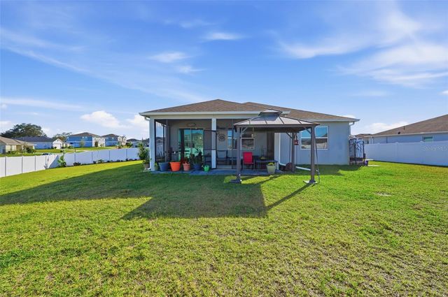 2201 GLADIOLUS LN LANE, Mascotte, FL 34753