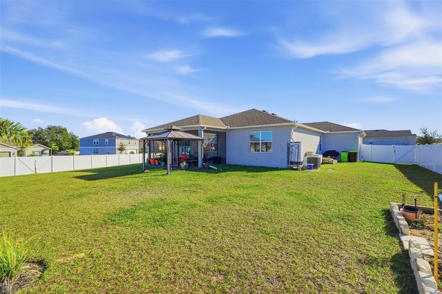 2201 GLADIOLUS LN LANE, Mascotte, FL 34753
