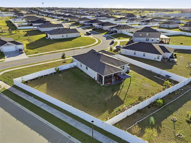 2201 GLADIOLUS LN LANE, Mascotte, FL 34753