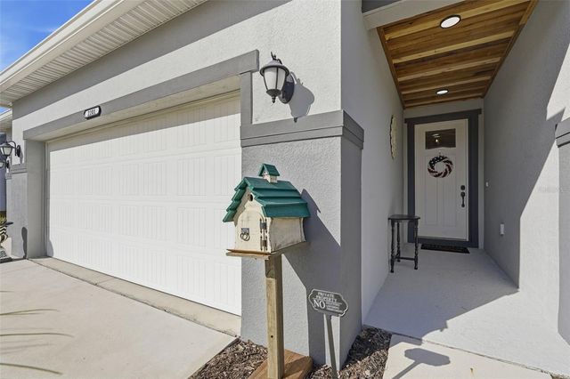 2201 GLADIOLUS LN LANE, Mascotte, FL 34753