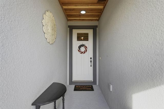 2201 GLADIOLUS LN LANE, Mascotte, FL 34753