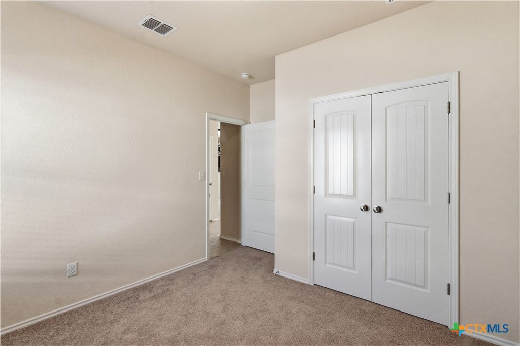 Image 19 of property listing at 2437 Ranger Pass, Seguin, TX 78155