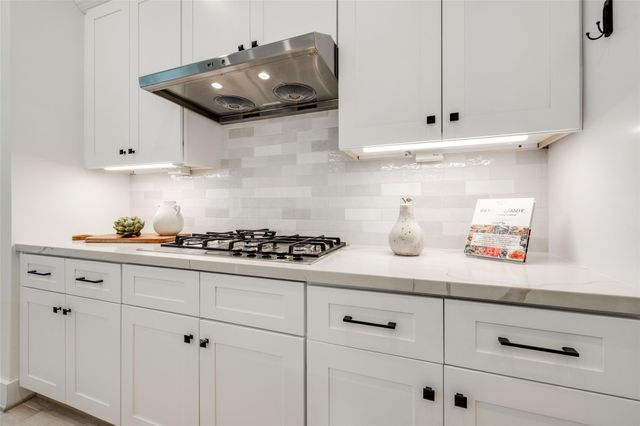 610 Willard Street, Houston, TX 77006