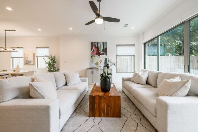 610 Willard Street, Houston, TX 77006