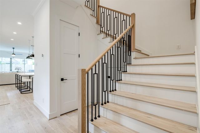610 Willard Street, Houston, TX 77006