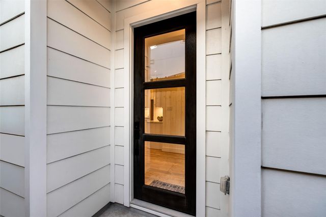 610 Willard Street, Houston, TX 77006