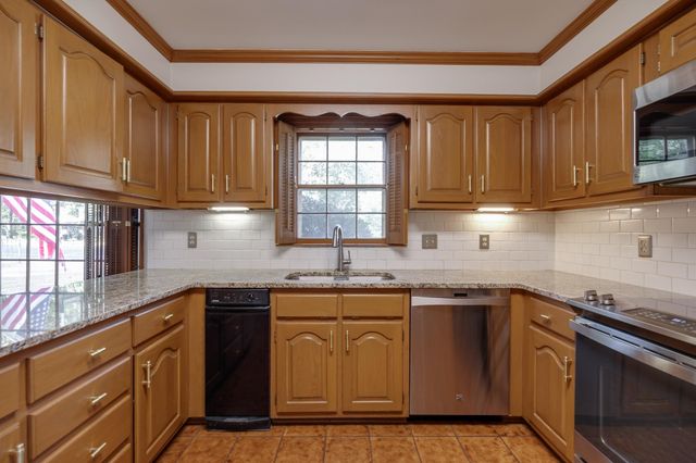 6357 KIRBY RIDGE CV, Memphis, TN 38119