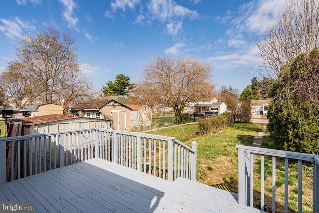 217 W UNION ST, Burlington, NJ 08016