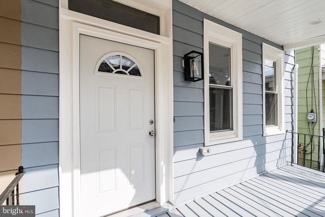 217 W UNION ST, Burlington, NJ 08016