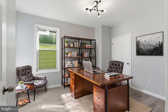 217 W UNION ST, Burlington, NJ 08016