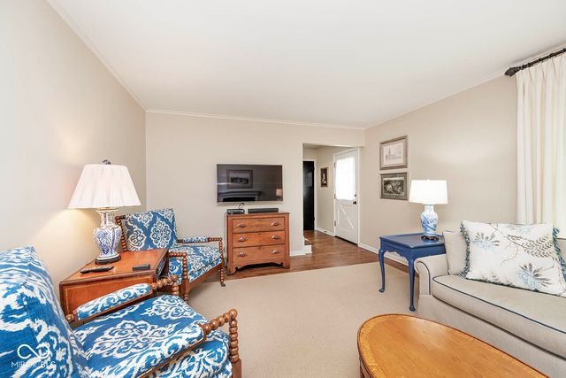 5942 Hillside Avenue East Drive, Indianapolis, IN 46220
