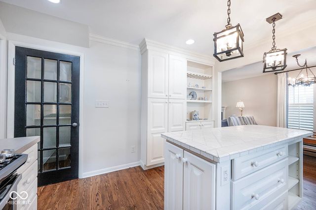 5942 Hillside Avenue East Drive, Indianapolis, IN 46220