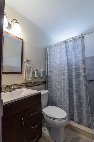 5 CALLE 5, Guaynabo, PR 00966