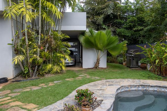 5 CALLE 5, Guaynabo, PR 00966