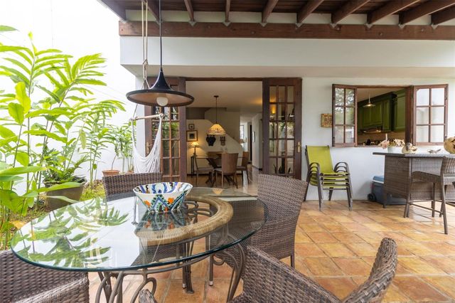 5 CALLE 5, Guaynabo, PR 00966