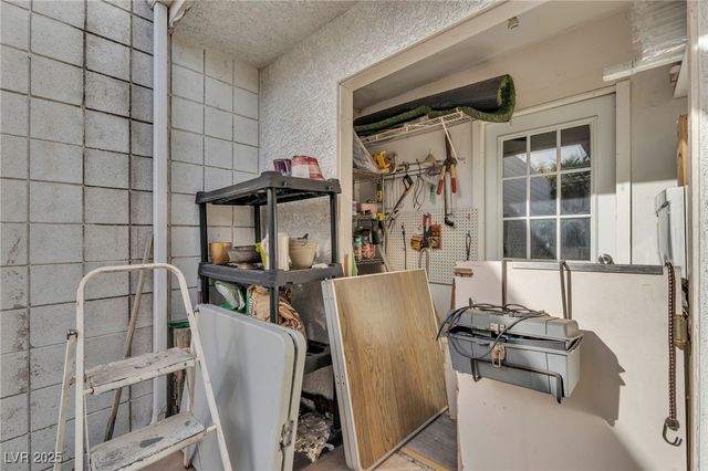 3543 Newland Avenue, Las Vegas, NV 89121