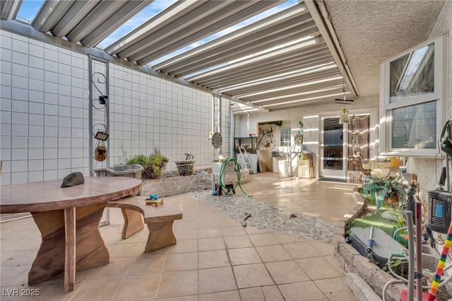 3543 Newland Avenue, Las Vegas, NV 89121