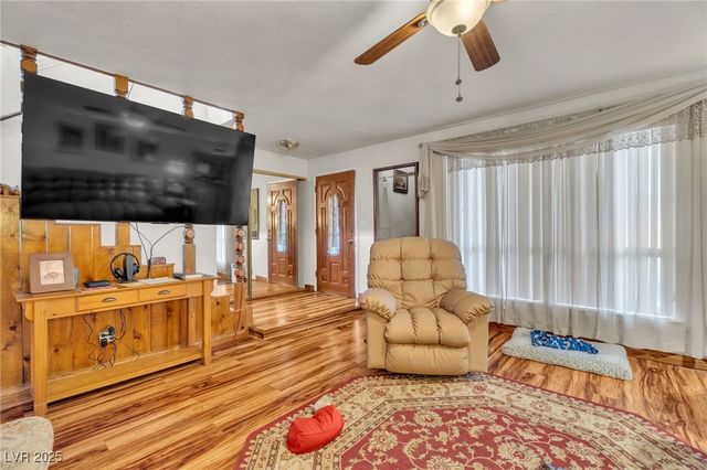 3543 Newland Avenue, Las Vegas, NV 89121