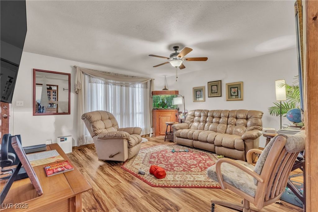 3543 Newland Avenue, Las Vegas, NV 89121