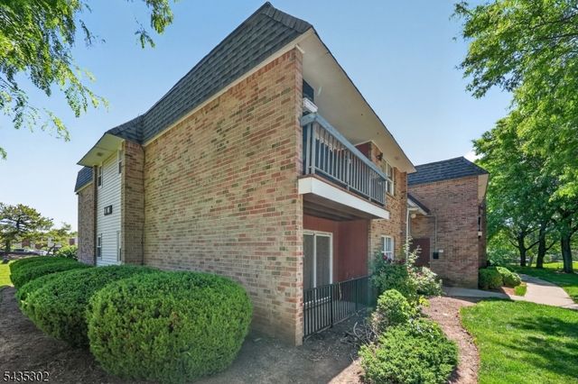 808 Eves Dr 1k, Hillsborough Twp., NJ 08844