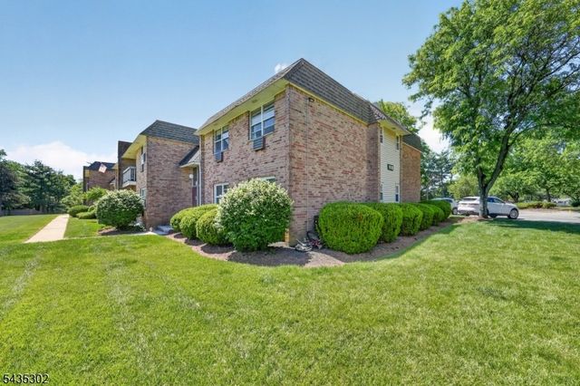 808 Eves Dr 1k, Hillsborough Twp., NJ 08844