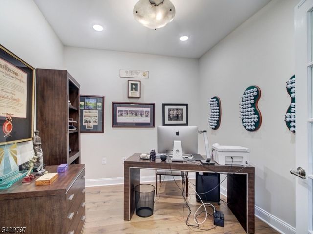 30 Dahlia Dr, Warren Twp., NJ 07059