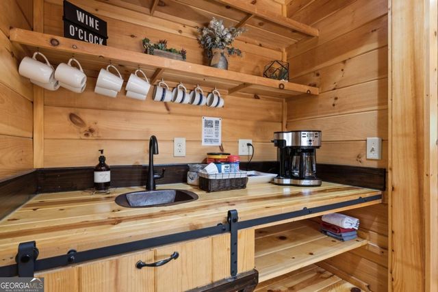 220 Solar Drive, Blue Ridge, GA 30513
