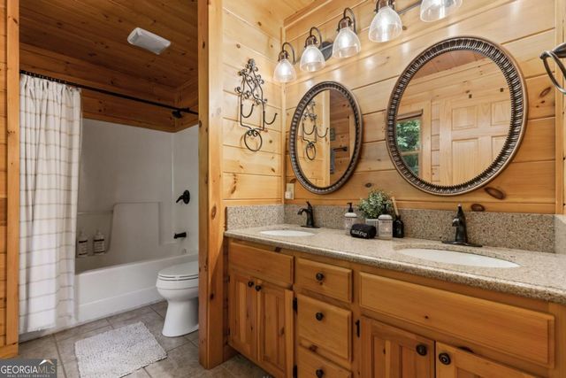 220 Solar Drive, Blue Ridge, GA 30513