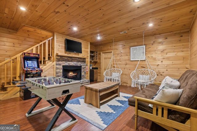 220 Solar Drive, Blue Ridge, GA 30513
