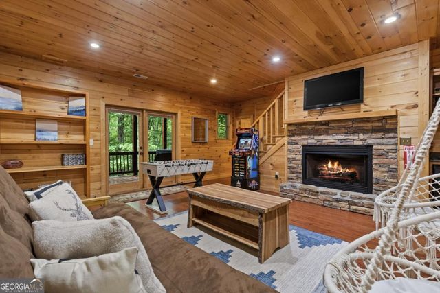 220 Solar Drive, Blue Ridge, GA 30513